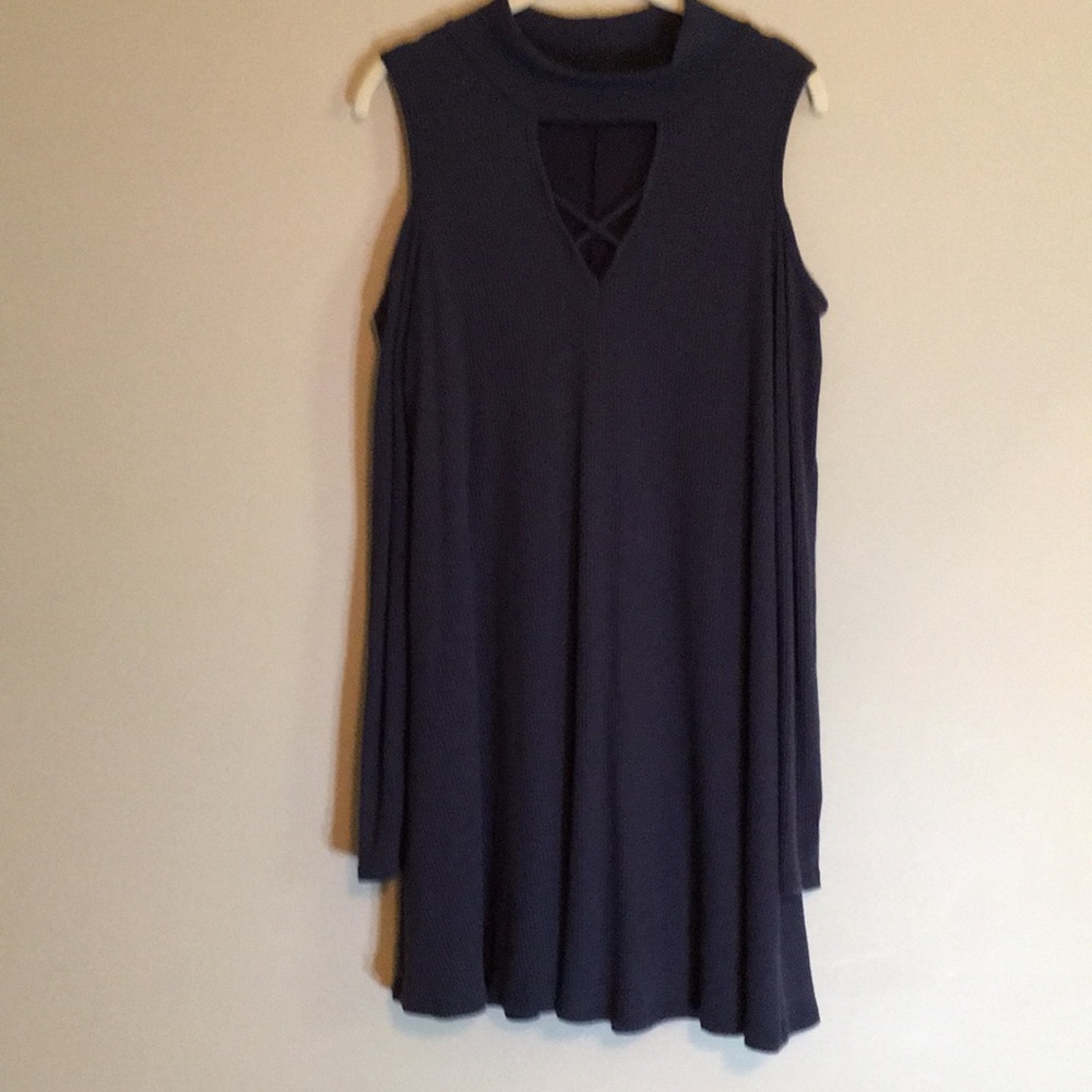 Sweet Claire Large Cold Shoulder Long Sleeve Tunic